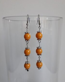 Oranje bolletjes oorbellen