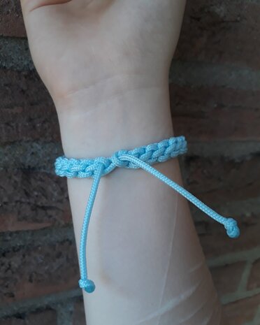 Paracord armband