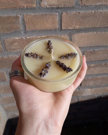 Creamy lavender